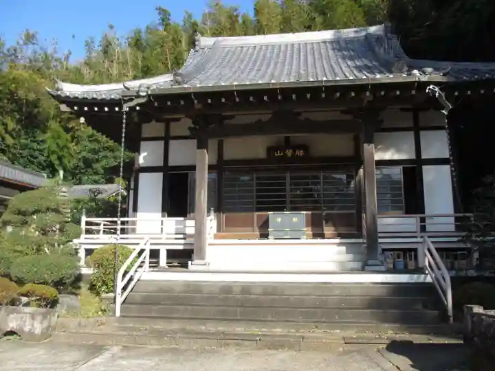 重願寺の本殿・本堂