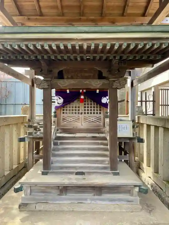 白山神社の{uncategorized: "未分類", other: "その他", undefined: "問題あり", building: "その他建物", grave: "お墓", sacred_gate: "鳥居", guardian: "狛犬", statue: "像", buddha: "仏像", history: "歴史", nature: "自然", garden: "庭園", animal: "動物", pagoda: "塔", temizu: "手水舎", mountain_gate: "山門・神門", sanctuary: "本殿・本堂", subordinate: "末社・摂社", art: "芸術", scenery: "景色", jizo: "地蔵", ema: "絵馬", goshuin: "御朱印", omikuji: "おみくじ", items: "授与品その他", amulet: "お守り", goshuincho: "御朱印帳", eats: "食事", festival: "お祭り", votive_dance: "神楽", shichigosan: "七五三参", wedding: "結婚式", experience: "体験その他", initially: "初詣", around: "周辺", anti_infection: "感染症対策"}