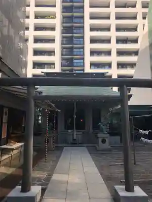 宮益御嶽神社の鳥居