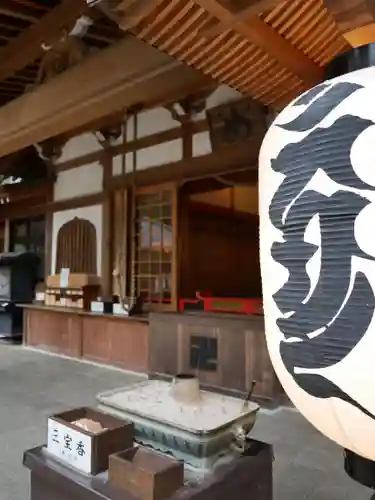 目の霊山　油山寺の本殿