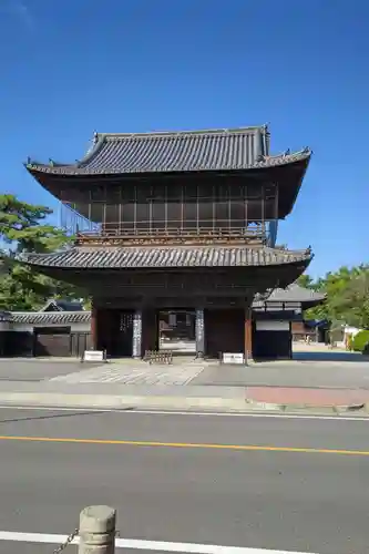 建中寺の山門・神門