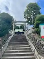 諏訪神社の{uncategorized: "未分類", other: "その他", undefined: "問題あり", building: "その他建物", grave: "お墓", sacred_gate: "鳥居", guardian: "狛犬", statue: "像", buddha: "仏像", history: "歴史", nature: "自然", garden: "庭園", animal: "動物", pagoda: "塔", temizu: "手水舎", mountain_gate: "山門・神門", sanctuary: "本殿・本堂", subordinate: "末社・摂社", art: "芸術", scenery: "景色", jizo: "地蔵", ema: "絵馬", goshuin: "御朱印", omikuji: "おみくじ", items: "授与品その他", amulet: "お守り", goshuincho: "御朱印帳", eats: "食事", festival: "お祭り", votive_dance: "神楽", shichigosan: "七五三参", wedding: "結婚式", experience: "体験その他", initially: "初詣", around: "周辺", anti_infection: "感染症対策"}