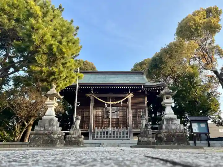 白山神社の{uncategorized: "未分類", other: "その他", undefined: "問題あり", building: "その他建物", grave: "お墓", sacred_gate: "鳥居", guardian: "狛犬", statue: "像", buddha: "仏像", history: "歴史", nature: "自然", garden: "庭園", animal: "動物", pagoda: "塔", temizu: "手水舎", mountain_gate: "山門・神門", sanctuary: "本殿・本堂", subordinate: "末社・摂社", art: "芸術", scenery: "景色", jizo: "地蔵", ema: "絵馬", goshuin: "御朱印", omikuji: "おみくじ", items: "授与品その他", amulet: "お守り", goshuincho: "御朱印帳", eats: "食事", festival: "お祭り", votive_dance: "神楽", shichigosan: "七五三参", wedding: "結婚式", experience: "体験その他", initially: "初詣", around: "周辺", anti_infection: "感染症対策"}