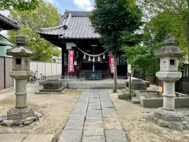伊奈利神社の{uncategorized: "未分類", other: "その他", undefined: "問題あり", building: "その他建物", grave: "お墓", sacred_gate: "鳥居", guardian: "狛犬", statue: "像", buddha: "仏像", history: "歴史", nature: "自然", garden: "庭園", animal: "動物", pagoda: "塔", temizu: "手水舎", mountain_gate: "山門・神門", sanctuary: "本殿・本堂", subordinate: "末社・摂社", art: "芸術", scenery: "景色", jizo: "地蔵", ema: "絵馬", goshuin: "御朱印", omikuji: "おみくじ", items: "授与品その他", amulet: "お守り", goshuincho: "御朱印帳", eats: "食事", festival: "お祭り", votive_dance: "神楽", shichigosan: "七五三参", wedding: "結婚式", experience: "体験その他", initially: "初詣", around: "周辺", anti_infection: "感染症対策"}