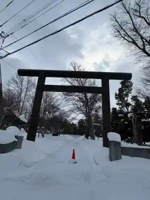 当別神社の{uncategorized: "未分類", other: "その他", undefined: "問題あり", building: "その他建物", grave: "お墓", sacred_gate: "鳥居", guardian: "狛犬", statue: "像", buddha: "仏像", history: "歴史", nature: "自然", garden: "庭園", animal: "動物", pagoda: "塔", temizu: "手水舎", mountain_gate: "山門・神門", sanctuary: "本殿・本堂", subordinate: "末社・摂社", art: "芸術", scenery: "景色", jizo: "地蔵", ema: "絵馬", goshuin: "御朱印", omikuji: "おみくじ", items: "授与品その他", amulet: "お守り", goshuincho: "御朱印帳", eats: "食事", festival: "お祭り", votive_dance: "神楽", shichigosan: "七五三参", wedding: "結婚式", experience: "体験その他", initially: "初詣", around: "周辺", anti_infection: "感染症対策"}