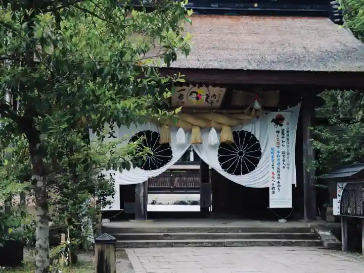 熊野本宮大社の{uncategorized: "未分類", other: "その他", undefined: "問題あり", building: "その他建物", grave: "お墓", sacred_gate: "鳥居", guardian: "狛犬", statue: "像", buddha: "仏像", history: "歴史", nature: "自然", garden: "庭園", animal: "動物", pagoda: "塔", temizu: "手水舎", mountain_gate: "山門・神門", sanctuary: "本殿・本堂", subordinate: "末社・摂社", art: "芸術", scenery: "景色", jizo: "地蔵", ema: "絵馬", goshuin: "御朱印", omikuji: "おみくじ", items: "授与品その他", amulet: "お守り", goshuincho: "御朱印帳", eats: "食事", festival: "お祭り", votive_dance: "神楽", shichigosan: "七五三参", wedding: "結婚式", experience: "体験その他", initially: "初詣", around: "周辺", anti_infection: "感染症対策"}