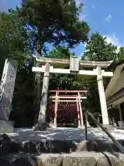 胡桃下稲荷神社の鳥居