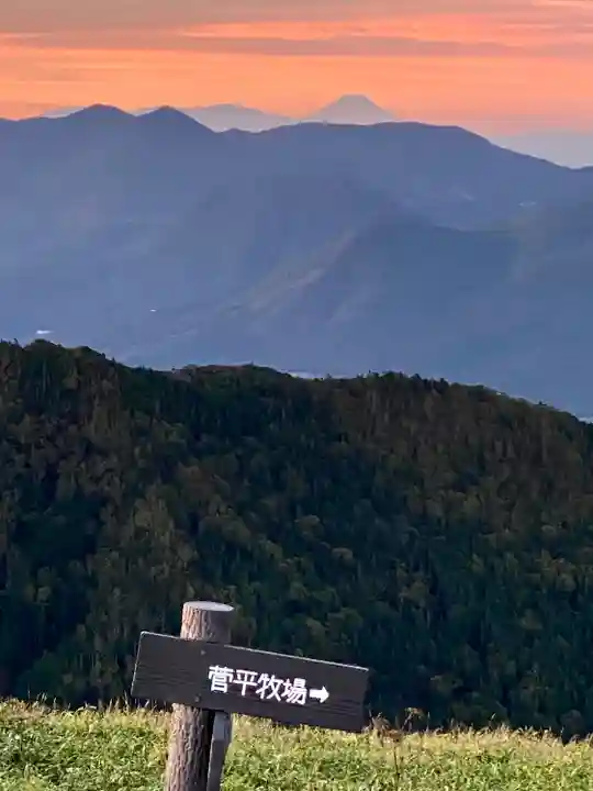 禰固岳神社の景色