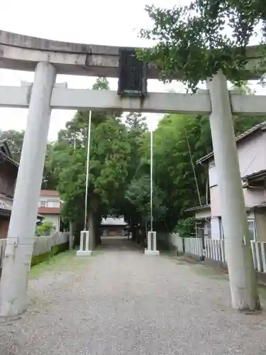 南宮御旅神社の鳥居