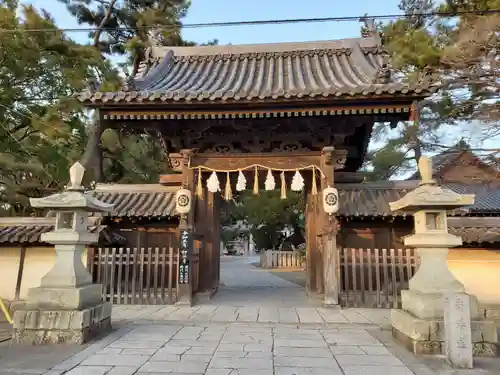 高砂神社の山門・神門