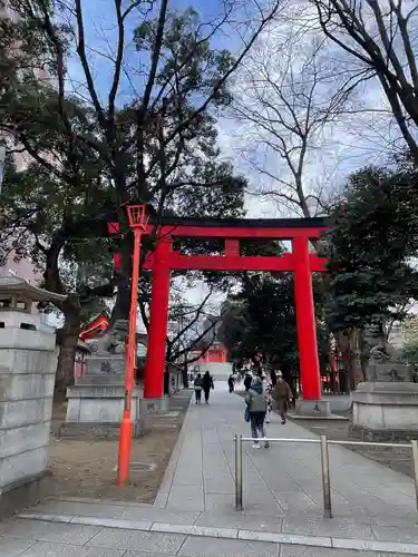 花園神社の鳥居