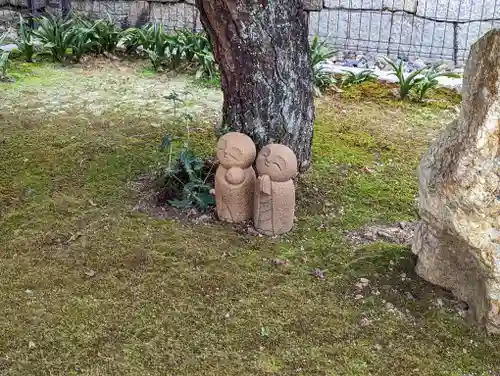 獅子窟　華山寺の地蔵