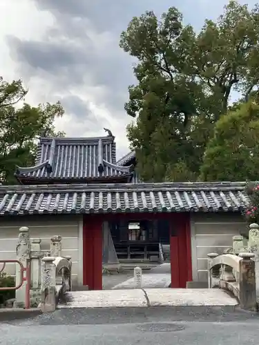 斑鳩寺の山門・神門