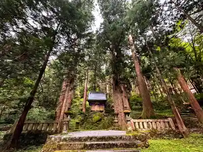 雄山神社中宮祈願殿(富山県)