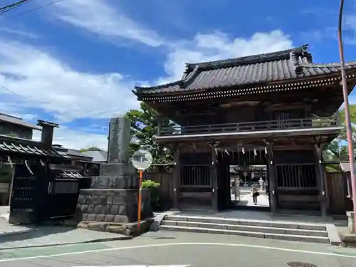 本覚寺の山門・神門