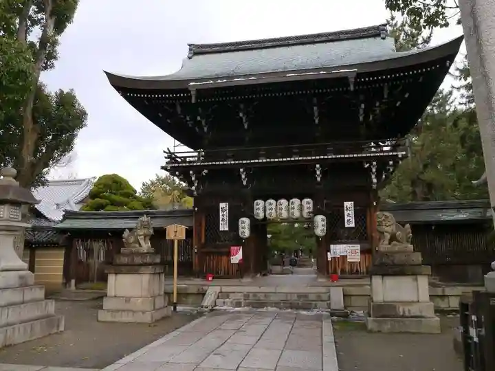 御霊神社(上御霊神社)の山門・神門