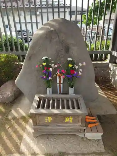 浦和競馬場馬頭観音(埼玉県)