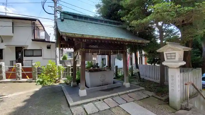 多田神社の手水舎