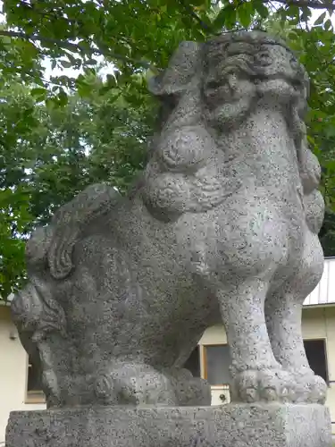 名寄神社の狛犬