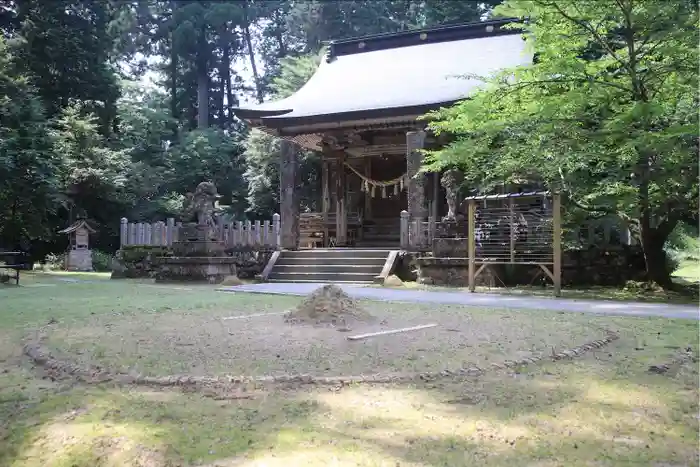 粟鹿神社の本殿