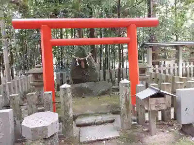 等彌神社の{uncategorized: "未分類", other: "その他", undefined: "問題あり", building: "その他建物", grave: "お墓", sacred_gate: "鳥居", guardian: "狛犬", statue: "像", buddha: "仏像", history: "歴史", nature: "自然", garden: "庭園", animal: "動物", pagoda: "塔", temizu: "手水舎", mountain_gate: "山門・神門", sanctuary: "本殿・本堂", subordinate: "末社・摂社", art: "芸術", scenery: "景色", jizo: "地蔵", ema: "絵馬", goshuin: "御朱印", omikuji: "おみくじ", items: "授与品その他", amulet: "お守り", goshuincho: "御朱印帳", eats: "食事", festival: "お祭り", votive_dance: "神楽", shichigosan: "七五三参", wedding: "結婚式", experience: "体験その他", initially: "初詣", around: "周辺", anti_infection: "感染症対策"}