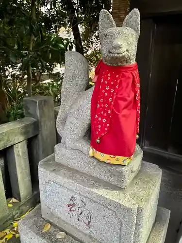 浦安稲荷神社の狛犬