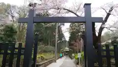 泉谷寺の建物その他