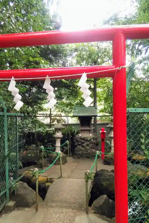 赤堤六所神社の末社・摂社