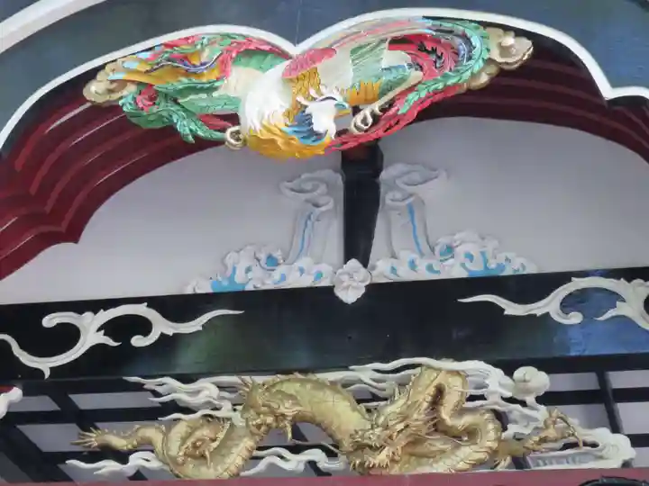 新屋山神社の芸術