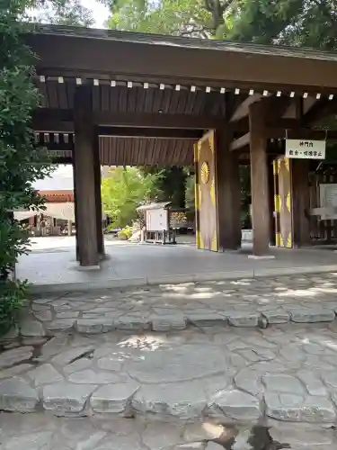 阿佐ヶ谷神明宮の{uncategorized: "未分類", other: "その他", undefined: "問題あり", building: "その他建物", grave: "お墓", sacred_gate: "鳥居", guardian: "狛犬", statue: "像", buddha: "仏像", history: "歴史", nature: "自然", garden: "庭園", animal: "動物", pagoda: "塔", temizu: "手水舎", mountain_gate: "山門・神門", sanctuary: "本殿・本堂", subordinate: "末社・摂社", art: "芸術", scenery: "景色", jizo: "地蔵", ema: "絵馬", goshuin: "御朱印", omikuji: "おみくじ", items: "授与品その他", amulet: "お守り", goshuincho: "御朱印帳", eats: "食事", festival: "お祭り", votive_dance: "神楽", shichigosan: "七五三参", wedding: "結婚式", experience: "体験その他", initially: "初詣", around: "周辺", anti_infection: "感染症対策"}