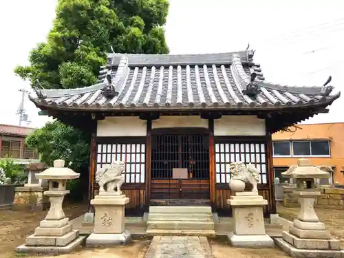 八幡神社の本殿・本堂