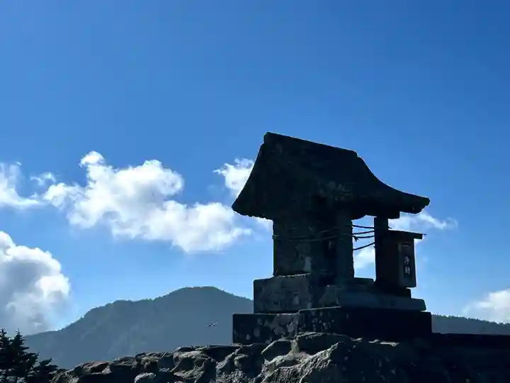 禰固岳神社の景色