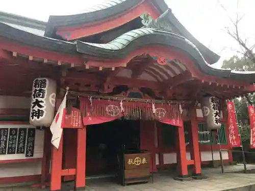 大學稲荷神社の本殿