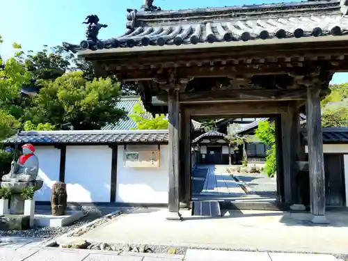 龍雲寺の山門・神門