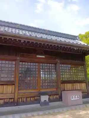 神明神社の{uncategorized: "未分類", other: "その他", undefined: "問題あり", building: "その他建物", grave: "お墓", sacred_gate: "鳥居", guardian: "狛犬", statue: "像", buddha: "仏像", history: "歴史", nature: "自然", garden: "庭園", animal: "動物", pagoda: "塔", temizu: "手水舎", mountain_gate: "山門・神門", sanctuary: "本殿・本堂", subordinate: "末社・摂社", art: "芸術", scenery: "景色", jizo: "地蔵", ema: "絵馬", goshuin: "御朱印", omikuji: "おみくじ", items: "授与品その他", amulet: "お守り", goshuincho: "御朱印帳", eats: "食事", festival: "お祭り", votive_dance: "神楽", shichigosan: "七五三参", wedding: "結婚式", experience: "体験その他", initially: "初詣", around: "周辺", anti_infection: "感染症対策"}
