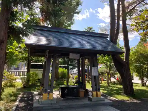 西野神社の手水舎