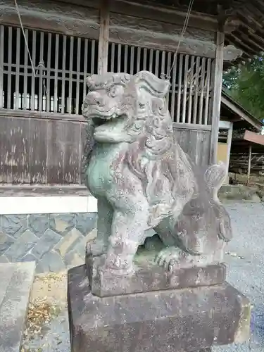 春日神社の狛犬