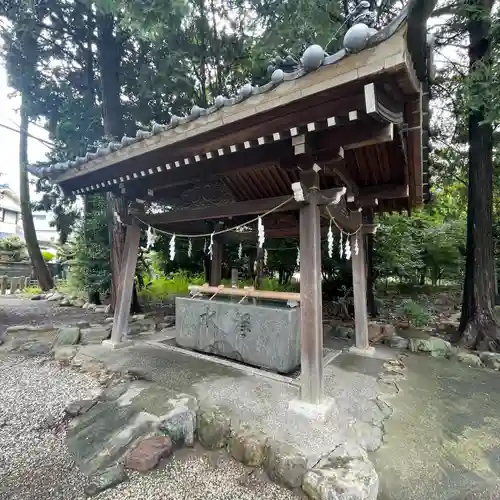 八幡社（柏井町）の手水舎