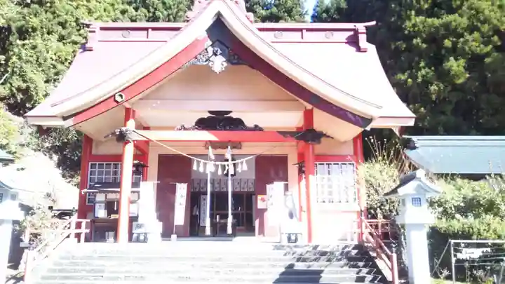 尾崎神社の本殿・本堂