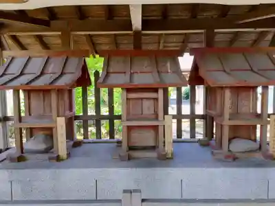 神明社(曽本神明社)の末社・摂社