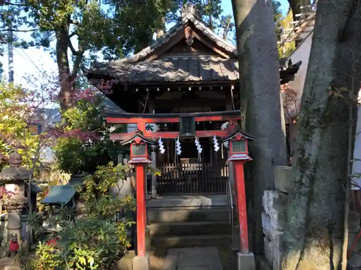 馬橋稲荷神社の末社・摂社
