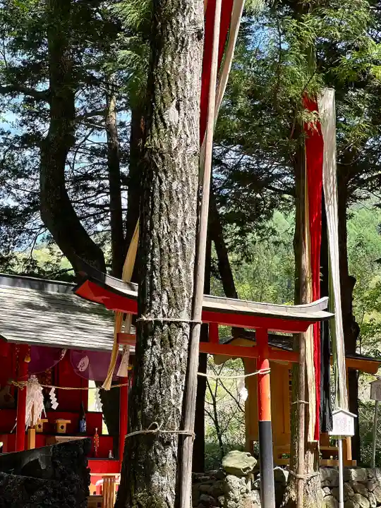 山家神社の末社・摂社