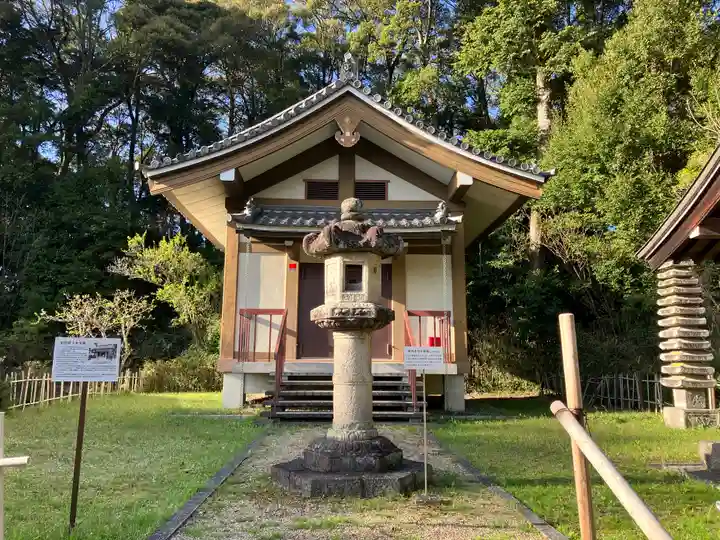 御靈神社(旧燈明寺跡)のその他建物