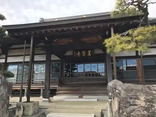 善生寺の本殿・本堂