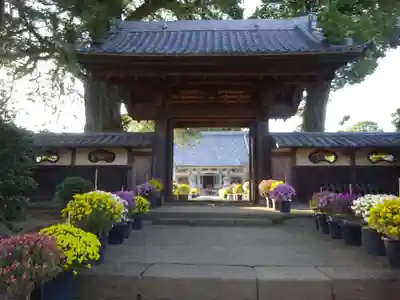 総世寺の山門・神門