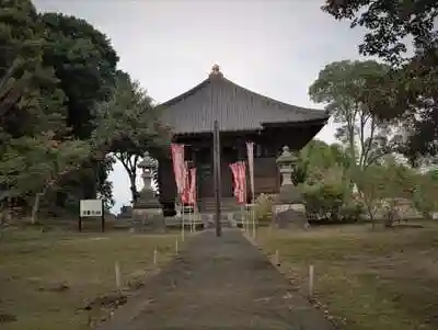 満願寺の本殿