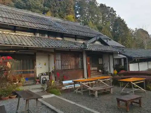 梵釈寺の建物その他