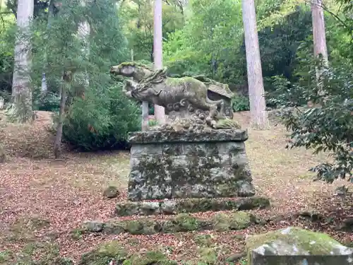 長谷部神社（加賀市）の像