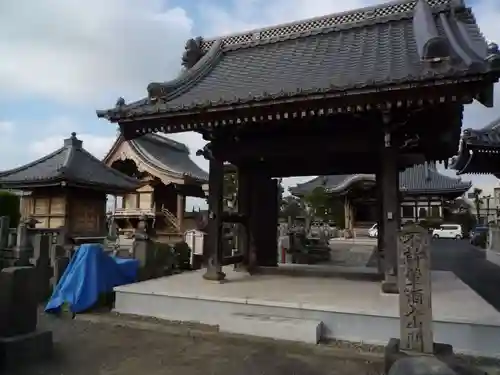 神竜寺の山門・神門