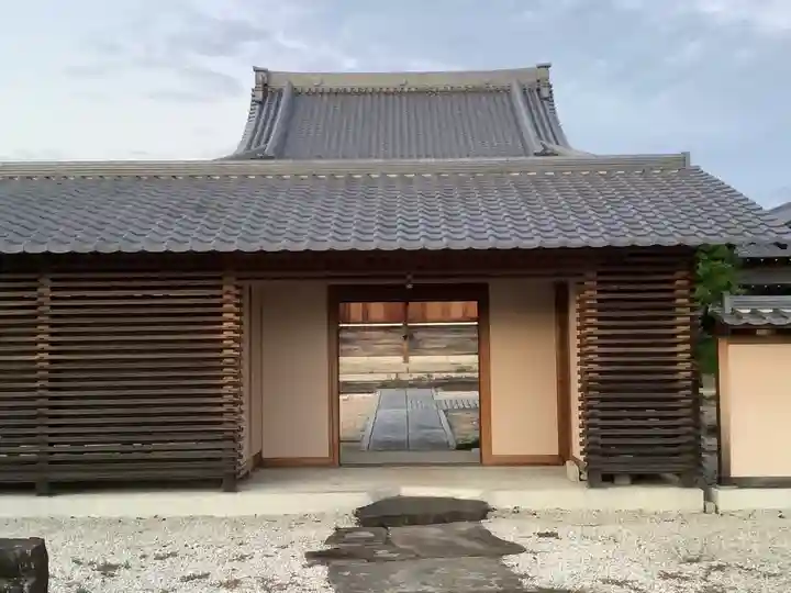 覚成寺の山門・神門